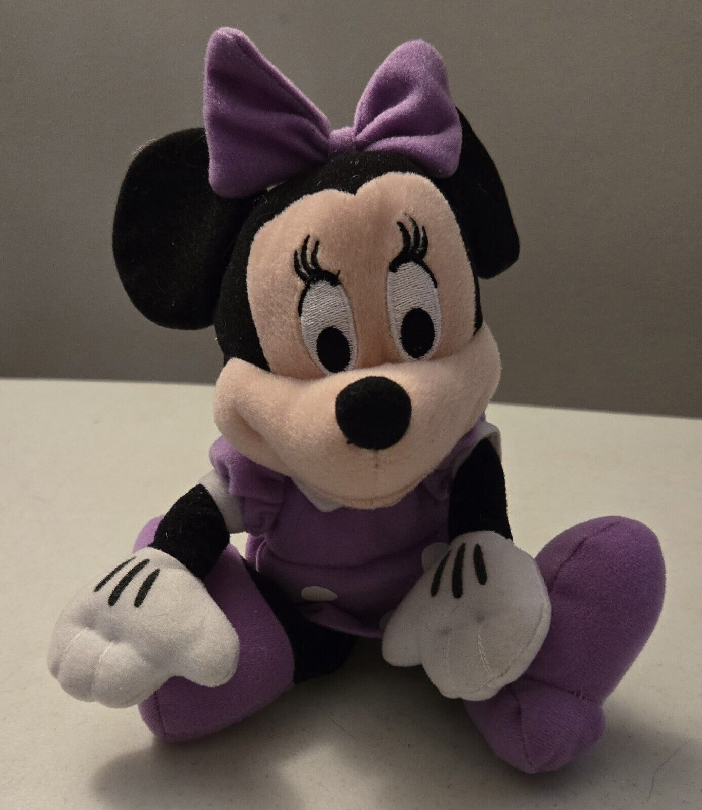 Disney Peluche De Minnie Mouse 9
