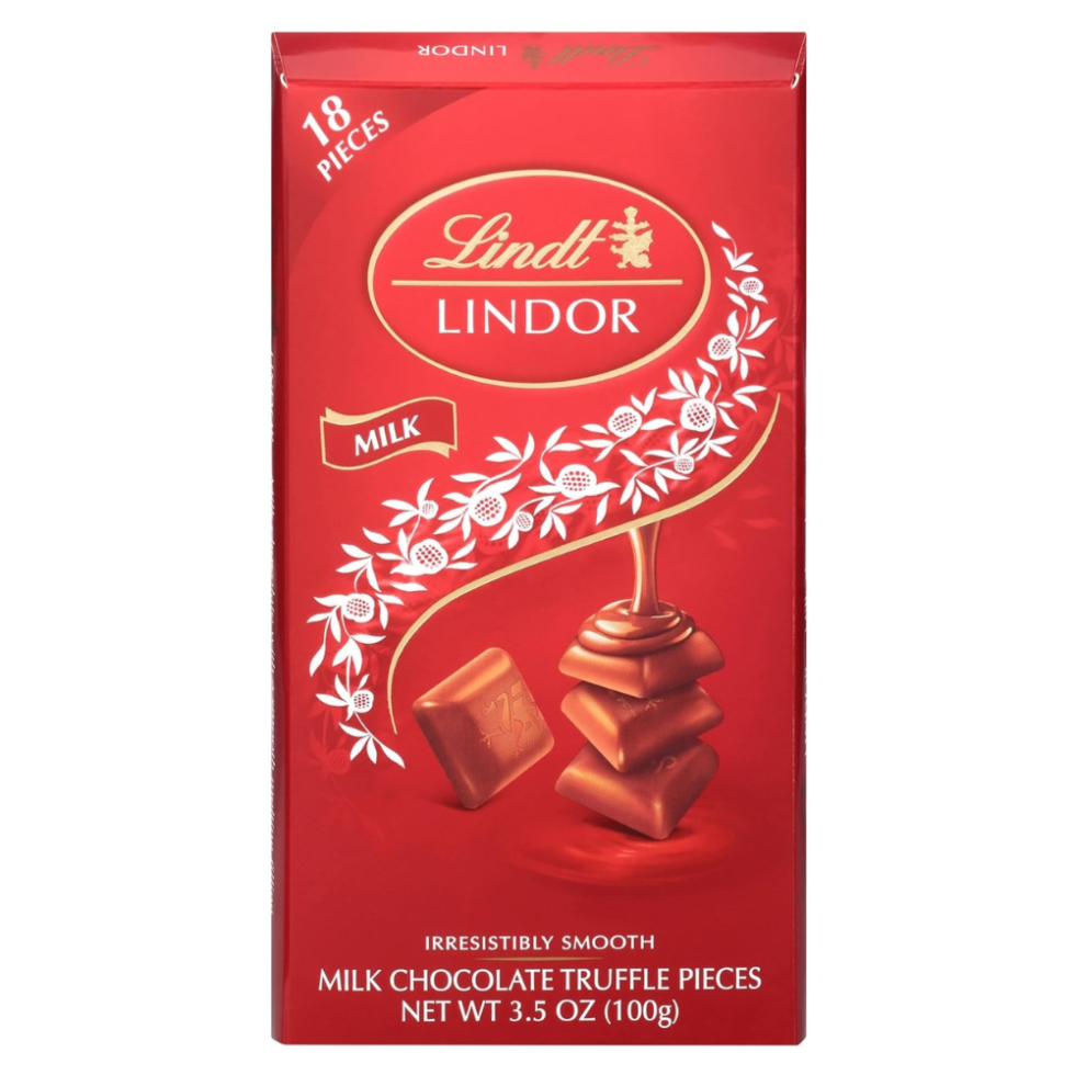 Lindt Lindor Milk Chocolate Truffle Candy Bar 3.5 Oz