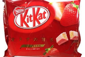 Nestle Kit Kat Mini Wafer Bar (Strawberry Flavor) - 5.04oz