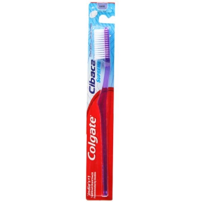 Colgate Extra Clean Medium Tootbrush