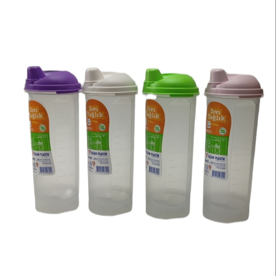 Üçsan Plasti̇k Ücsan Olajkiöntő - Mércével - 0,75 L