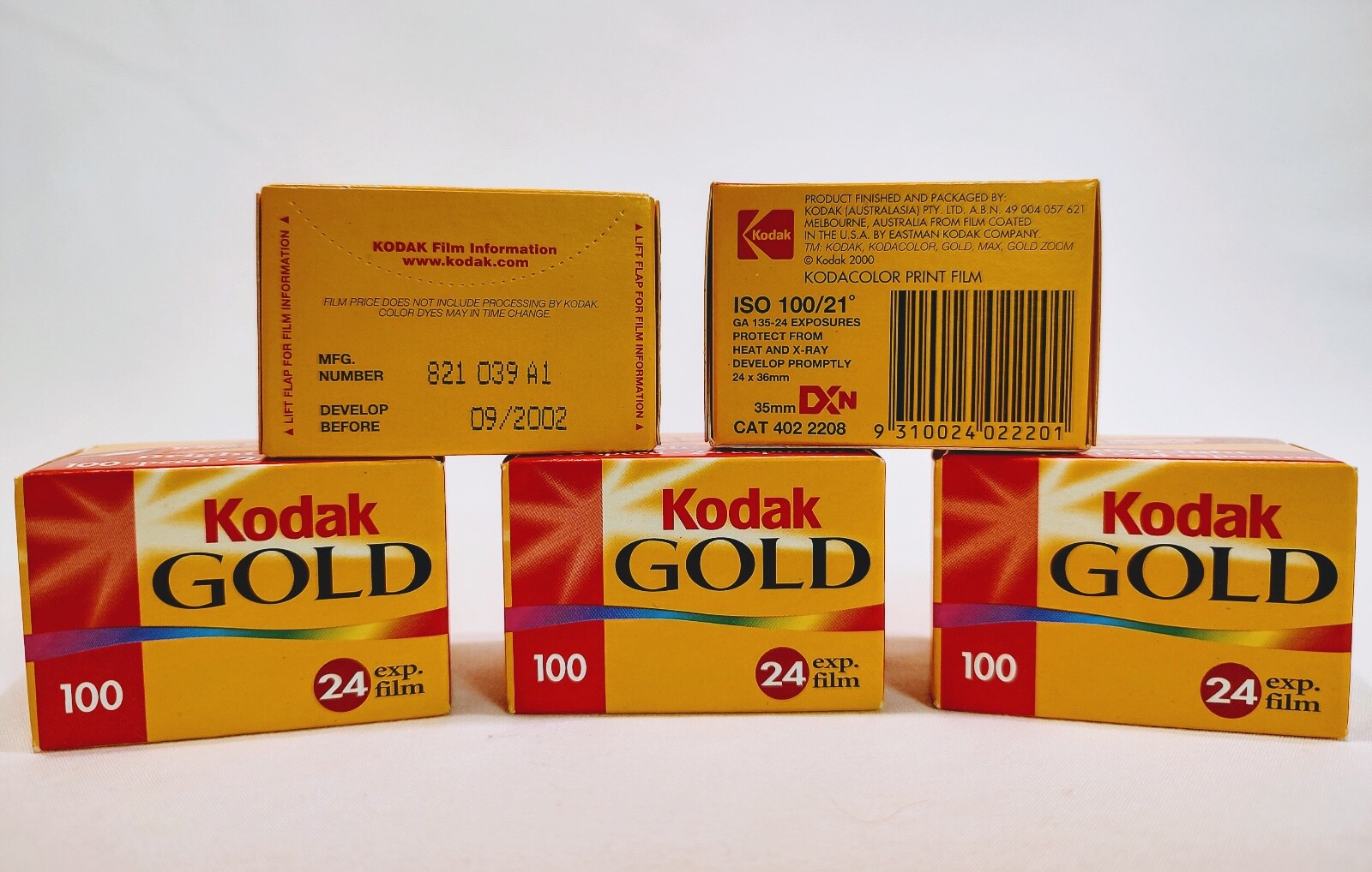 LOT OF 5 SEALED Kodak Gold 100, 24 Exp. 35mm, 09/2002 Expiry NEW VINTAGE FILM
